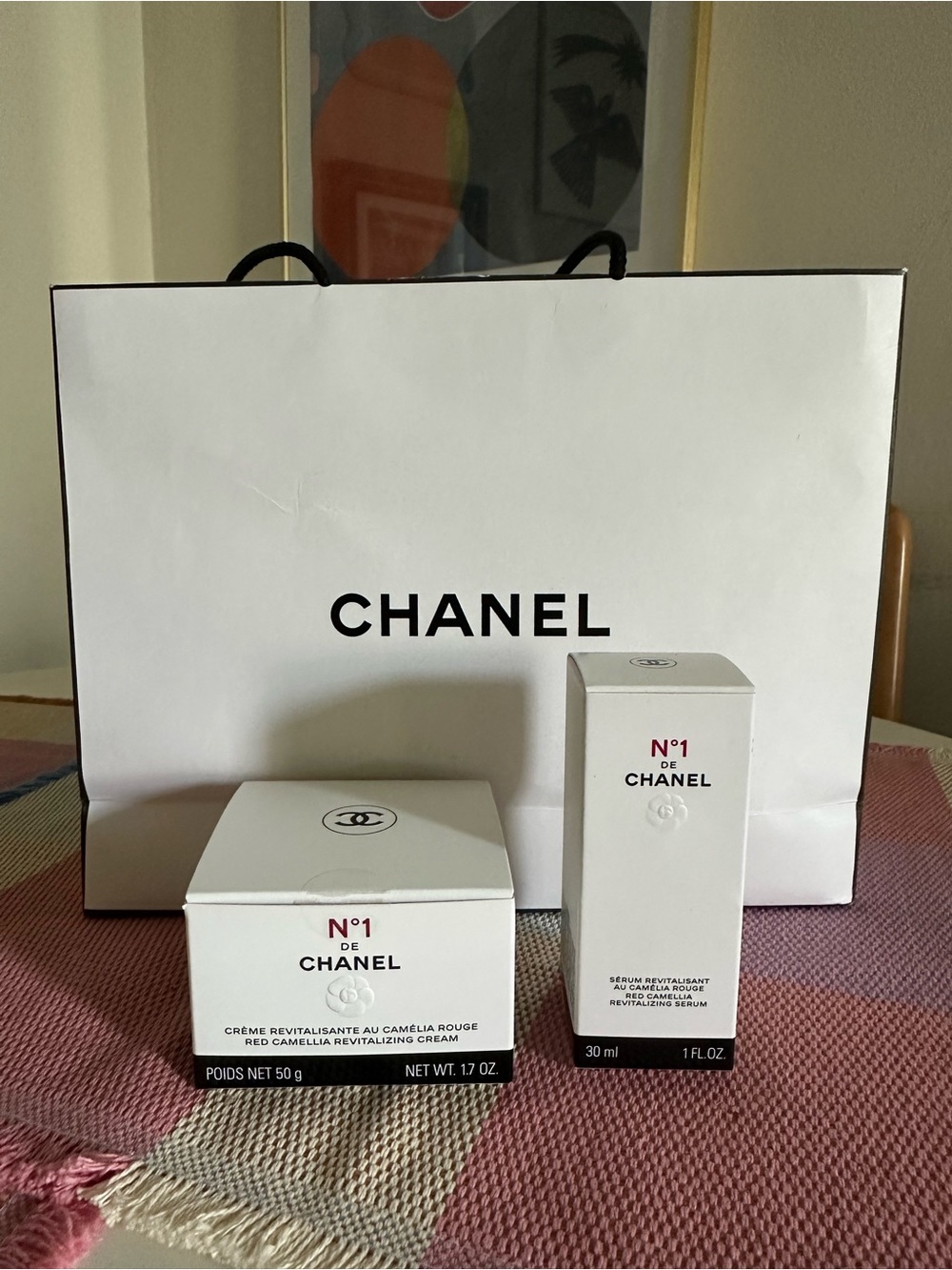 NEW UNOPENED CHANEL N°1 Red Camellia Revitalizing Cream & Serum